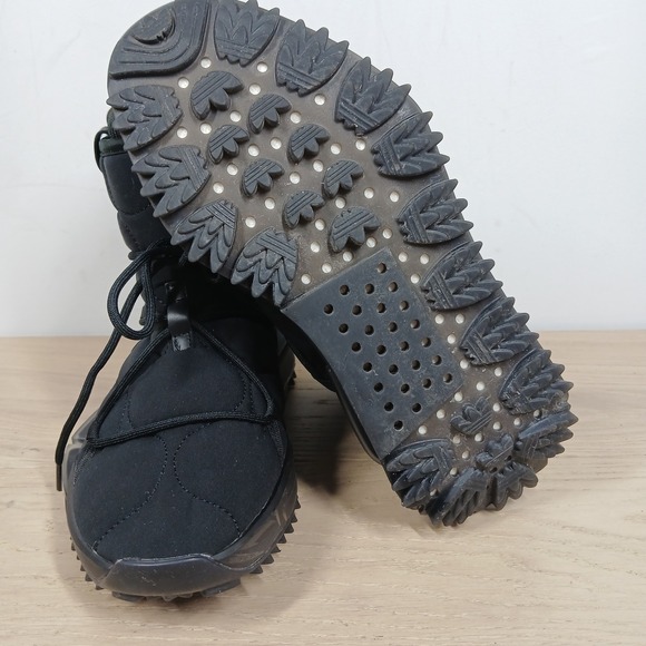 Adidas Boots Women 8 Black Quilted Lace Up Platform Lug Sole Winter Boots - Picture 7 of 10